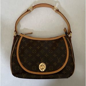 LOUIS VUITTON Tulum PM Shoulder Bag M40076